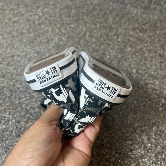 Converse All Star Infant Toddler 9 Black Canvas Sneakers Snap Hi Top Whale Print - Picture 10 of 11